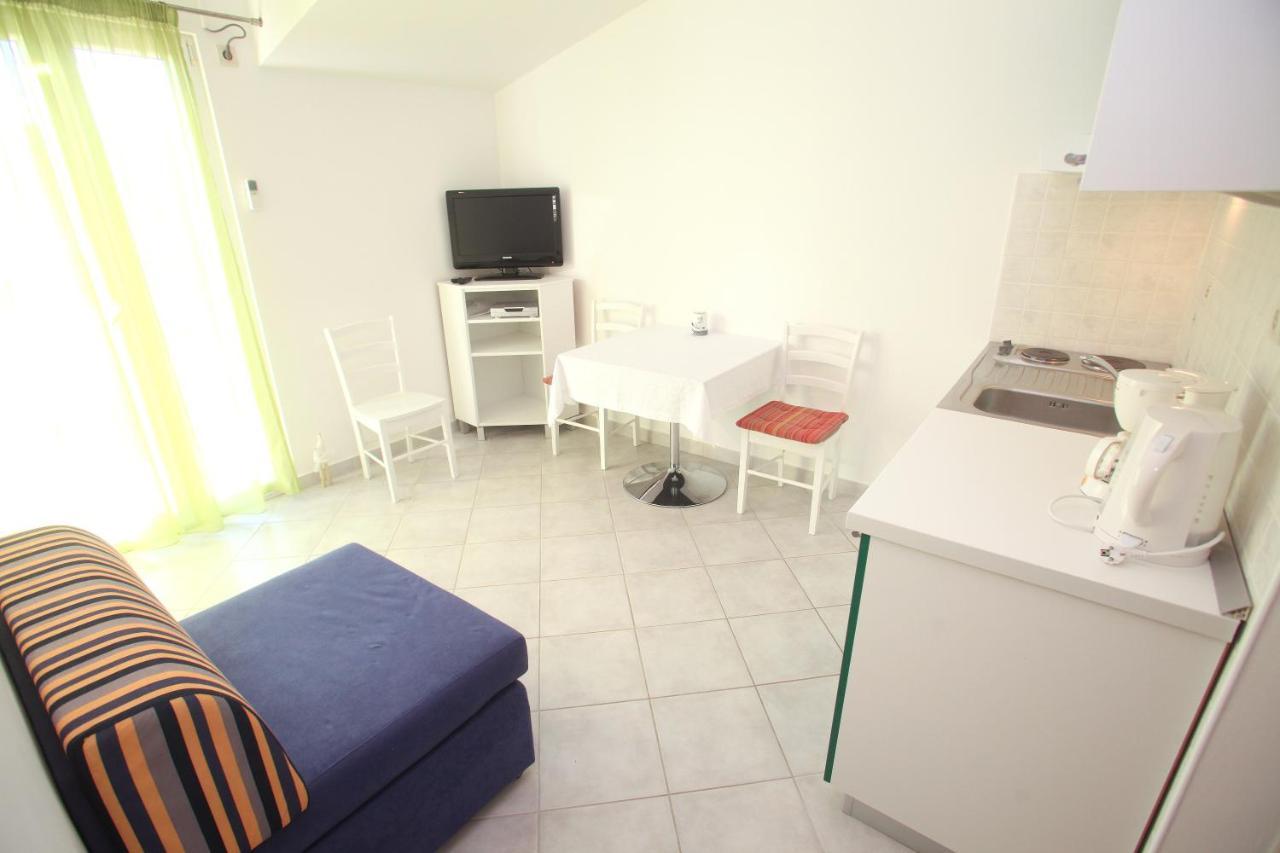 Apartments Nakir Slatine Δωμάτιο φωτογραφία