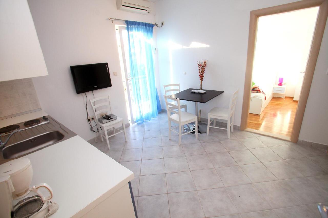 Apartments Nakir Slatine Δωμάτιο φωτογραφία
